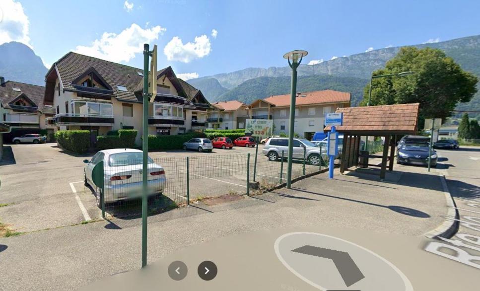 D'annecy T2 Grand Jardin *